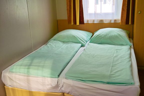 Elternschlafzimmer im Bungalow Pelikan